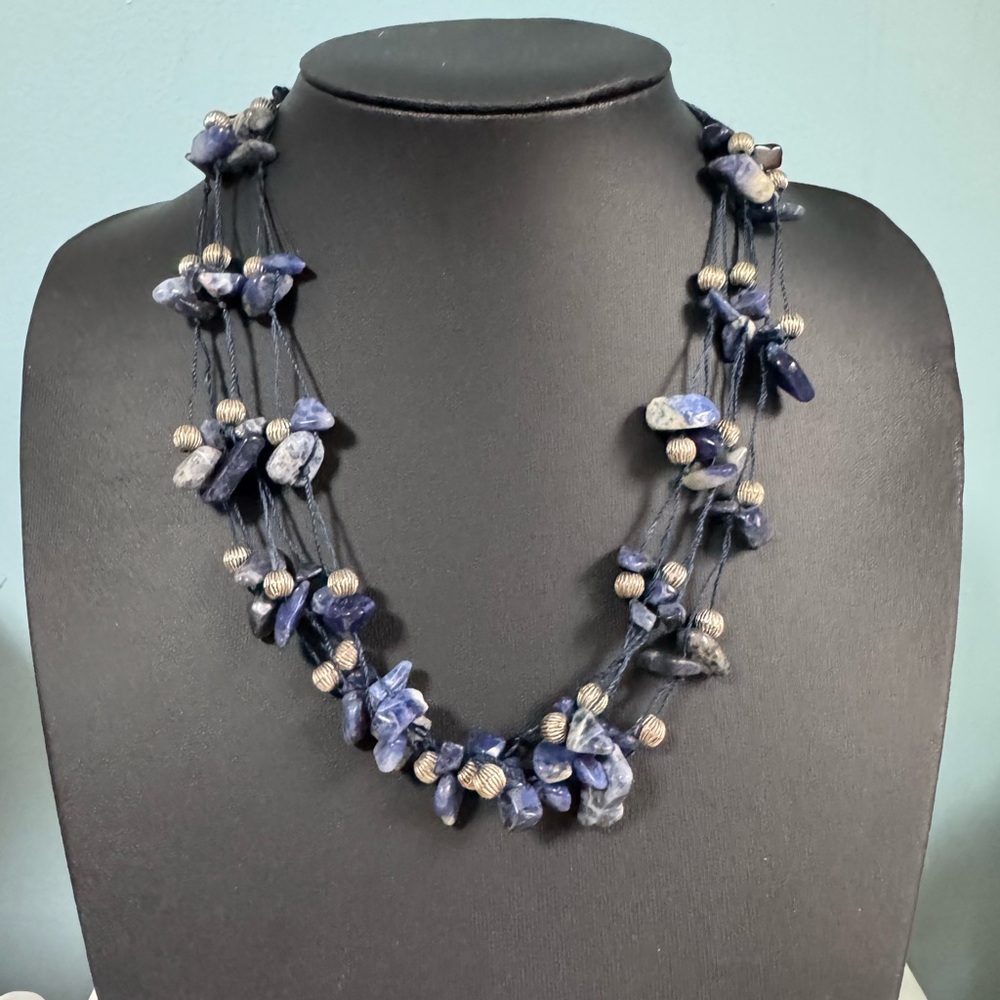 🫟3/$25🫟 Avon SP Multistrand Blue Stone Chips Chunks Silver Beads Necklace